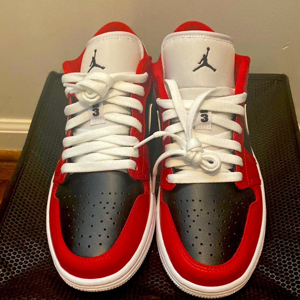 Nike air Jordans size 9.5 never worn